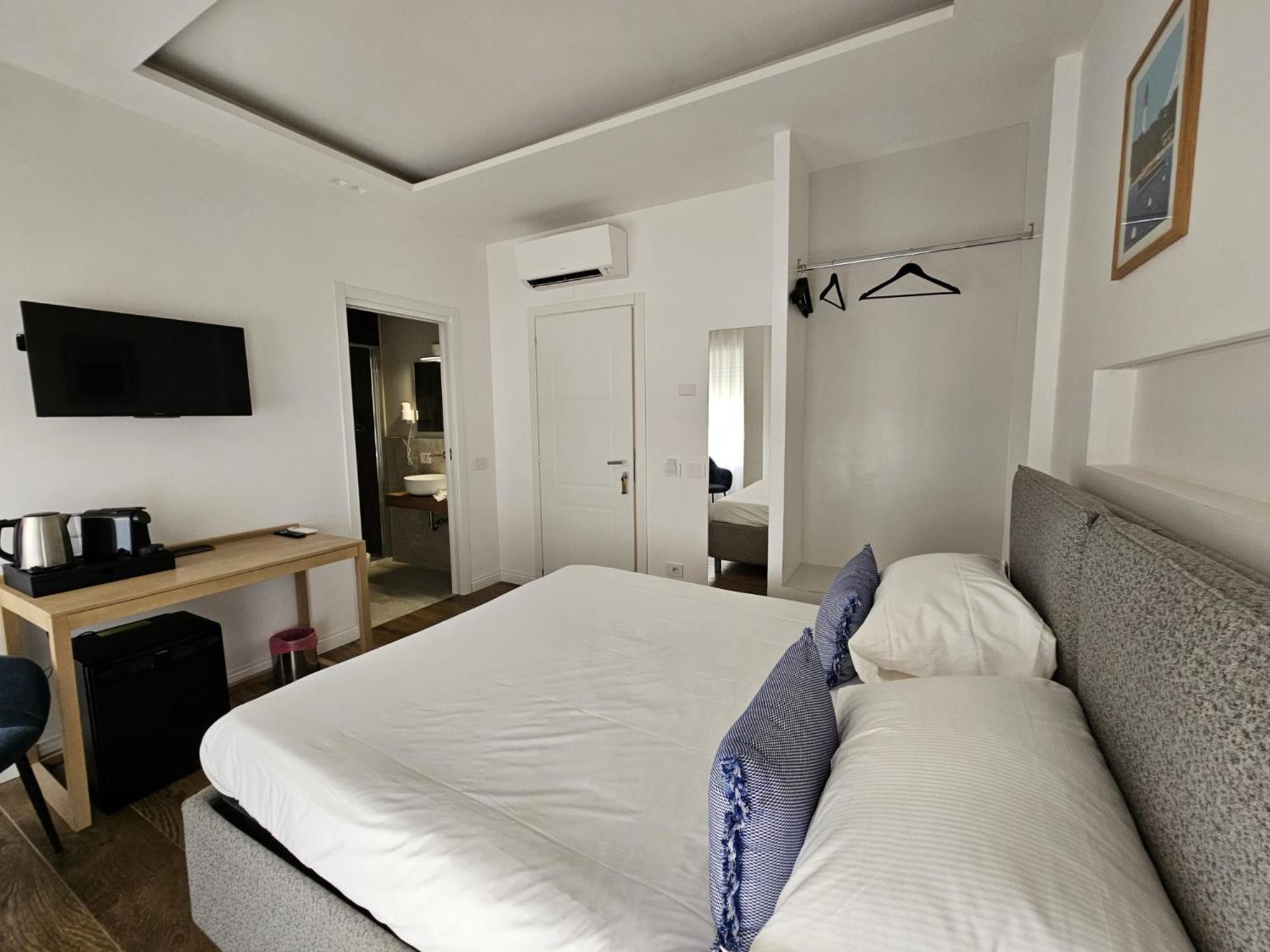 Be Your Home - Riviera Suites Civitavecchia Extérieur photo